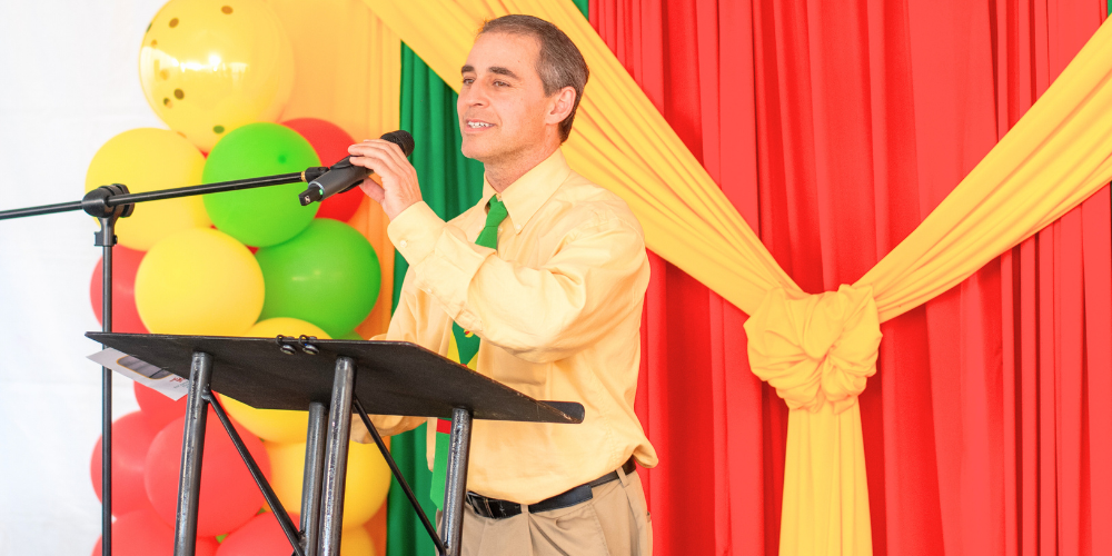 Dr. Randy Becker at Alumni Ribbon-Cutting Ceremony