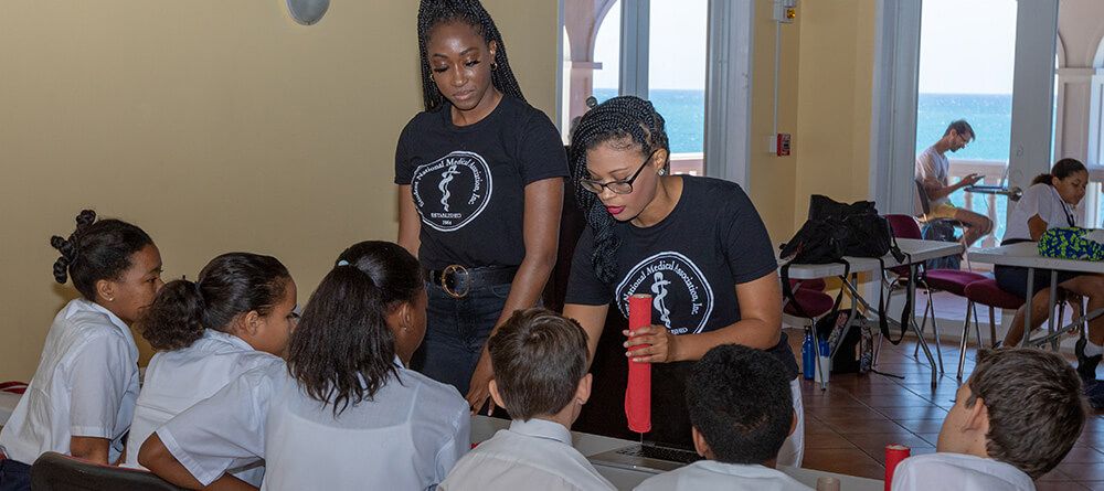 Students Deciding to go to Medical School