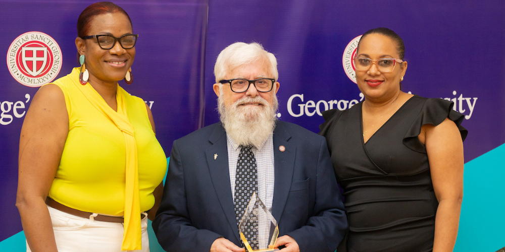 Dr. Neil Olson, SVM dean honored at Fall 2025 SVM Term Awards Ceremony