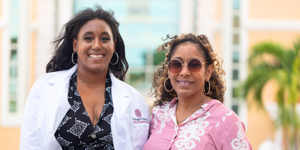 Term 1 SVM student Elysse Holmes and her aunt, Dr. Lisa Jackson at the Spring 2026 SVM White Coat Ceremony