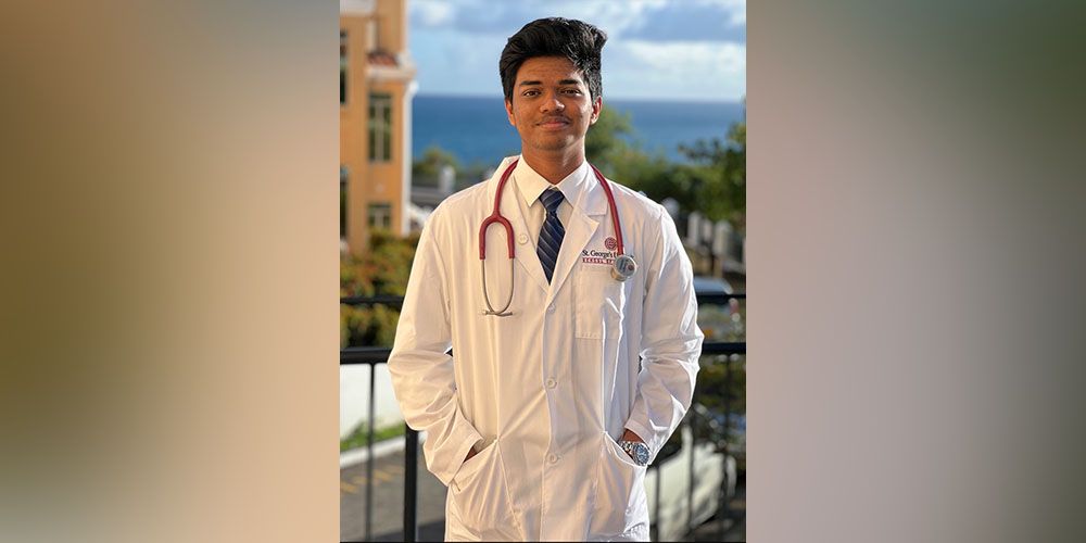 Lenny Visvaas, MD '25, White Coat