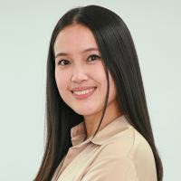 headshot of Pichapa Sangsawad