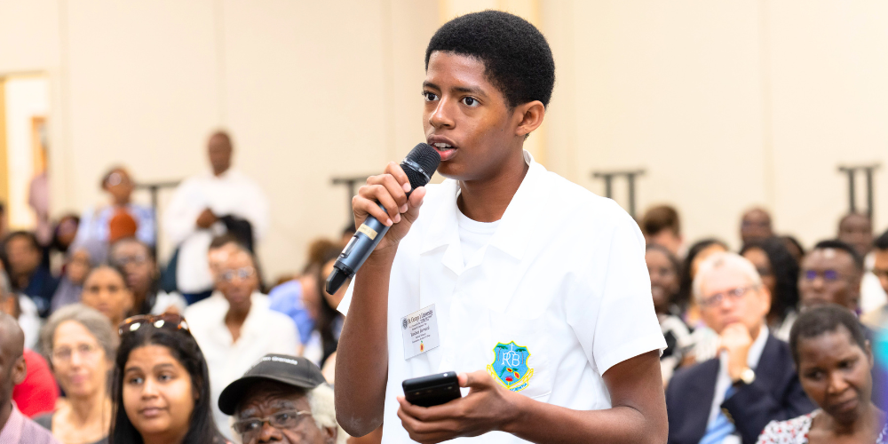 A PBC student asking a question at the 22nd Annual Research Day and Phi Zeta Research Emphasis Day 2026