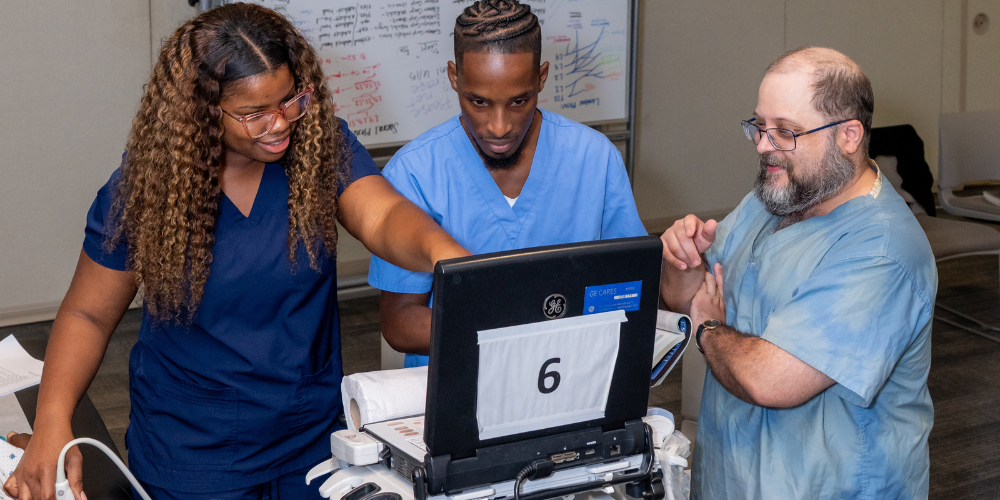 Grenadian physicians with Dr. Michael Montalbano at SGU Ultrasound Workshop News