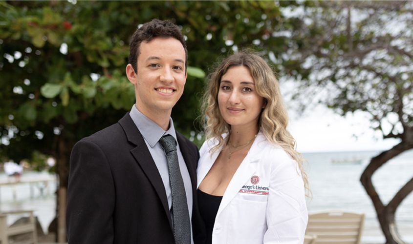 For Fiona Minear, SVM Term 1 student, one of the hardest parts of pursuing her dream of becoming a vet was moving away from her partner, Dr. Nicholas Krause, an emergency medicine veterinarian in Pennsylvania. Luckily, he was able to make the trip to Grenada and coat Miss Minear on her special day.
