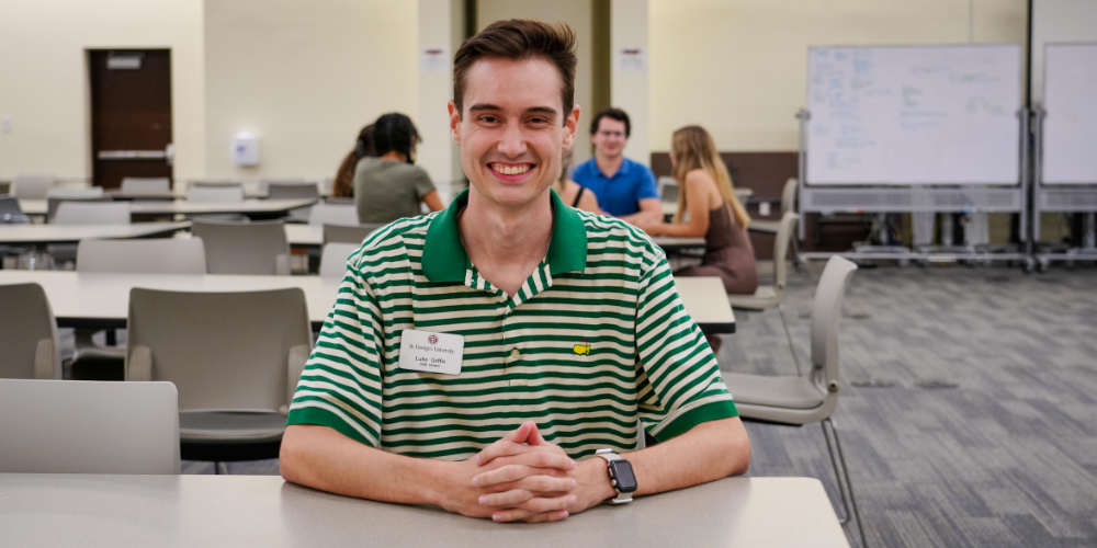 Luke Griffin, Term 5 SVM student and president of the Veterinary Business Management Association (VBMA) at Student-Alumni Networking Social
